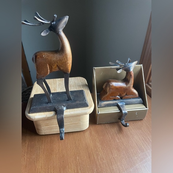 Pier 1 Set of 2 Rustic Wood and Iron Deer Christmas Stocking Holders - Picture 1 of 7